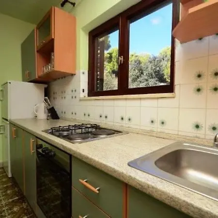 Marjan アパート ブラー