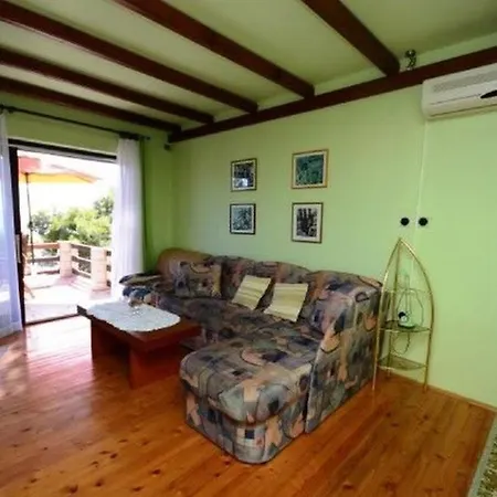 Marjan アパート *