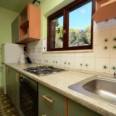 Marjan アパート ブラー